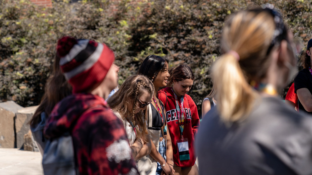A few students engage in discussion during orientation week at Central Washington University.
