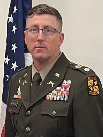 Photo of Lieutenant Colonel Adam Kubatzke