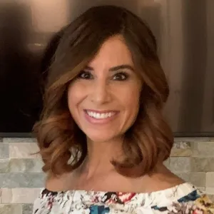Picture of Sara Ayars