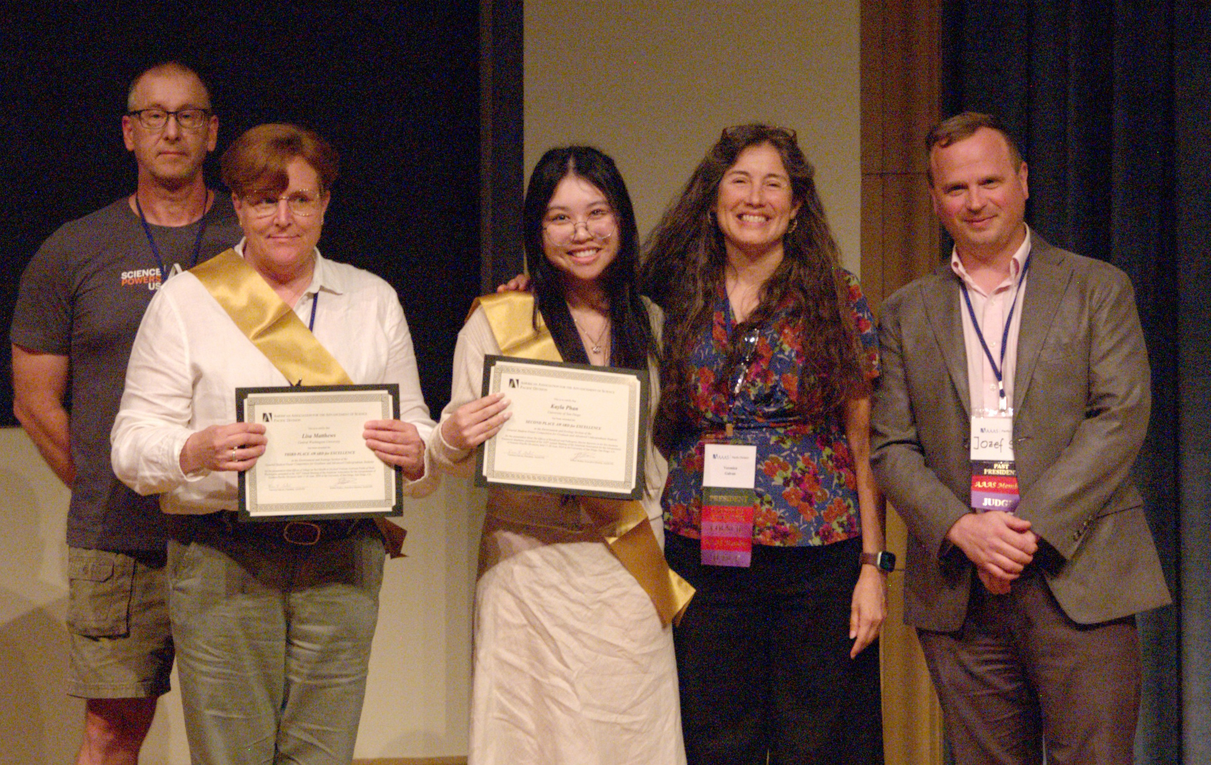 Lisa Matthews receives AAAS award