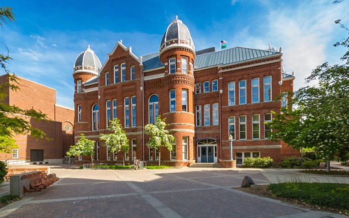 Barge Hall on the CWU campus