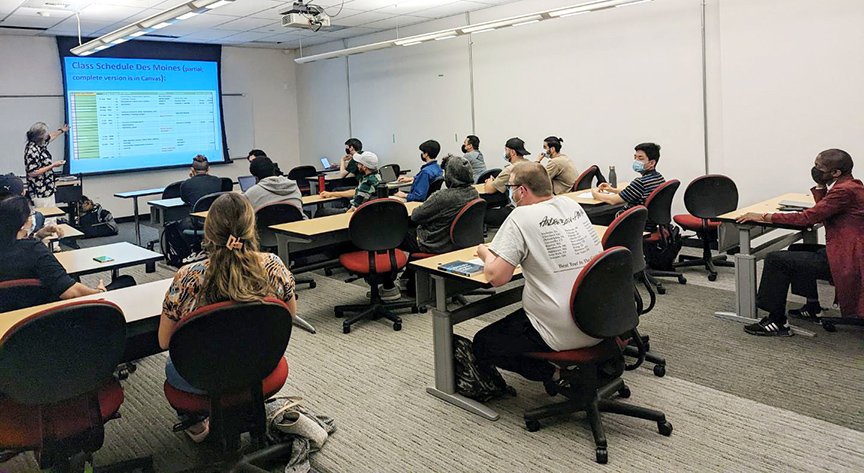 The computer science lab at CWU-Des Moines