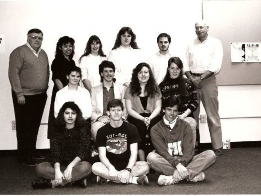 A photo of the Douglas Honors College Class of 1987