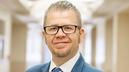 CWU Dining Services has welcomed a new assistant director to campus Ryan Dahlstrom.
