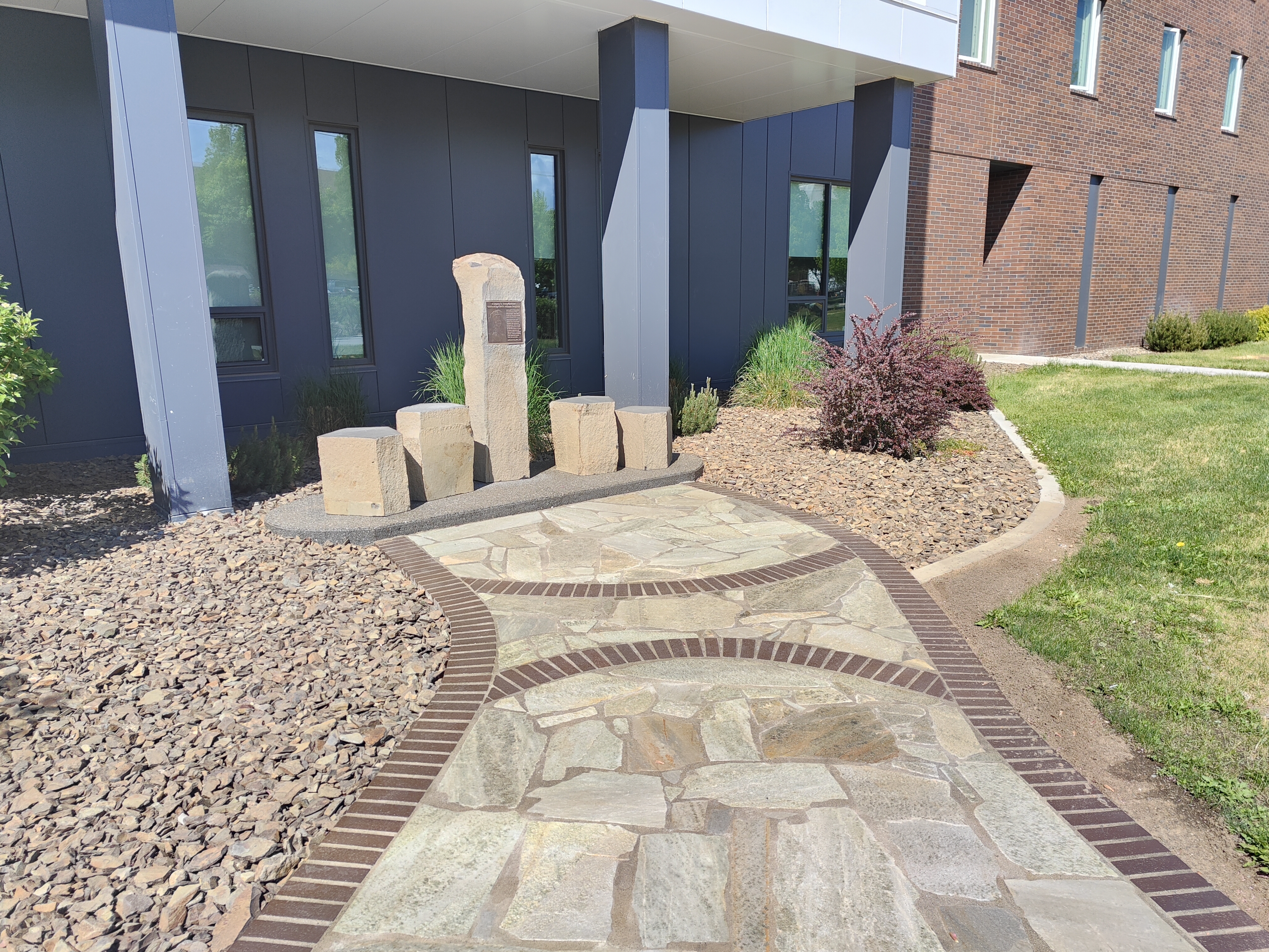 Photo of the Washoe monument in front of Dugmore hall