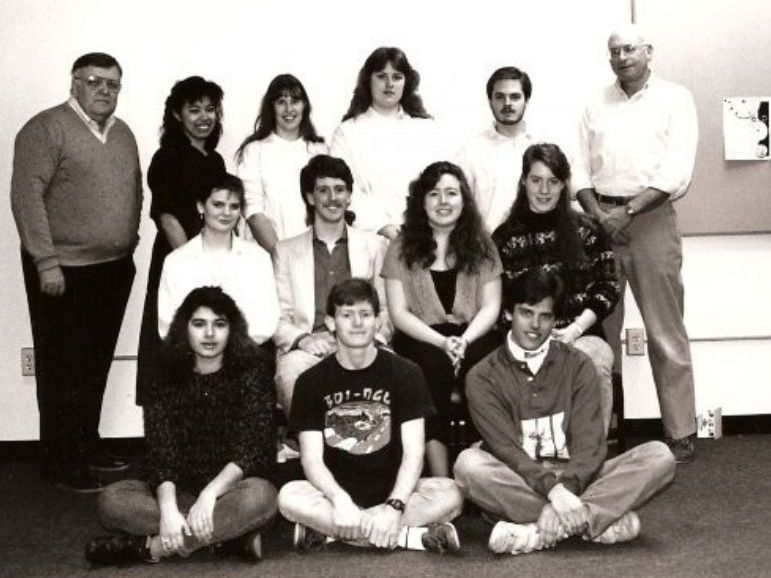 A photo of the Douglas Honors College Class of 1987