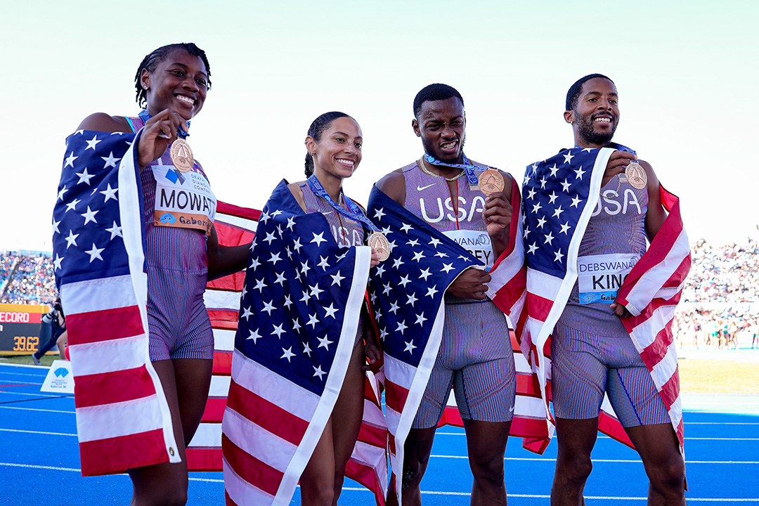 E'Lexis Hollis and her Team USA relay teammates