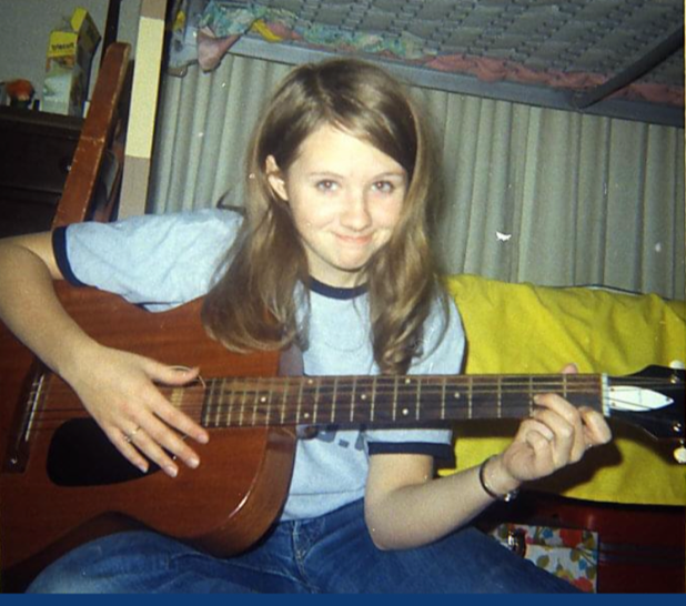 JoAnn (Wright) Schauf at Kamola Hall at CWU in 1971.