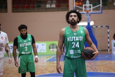 Marqus Gilson playing for his Superleague team