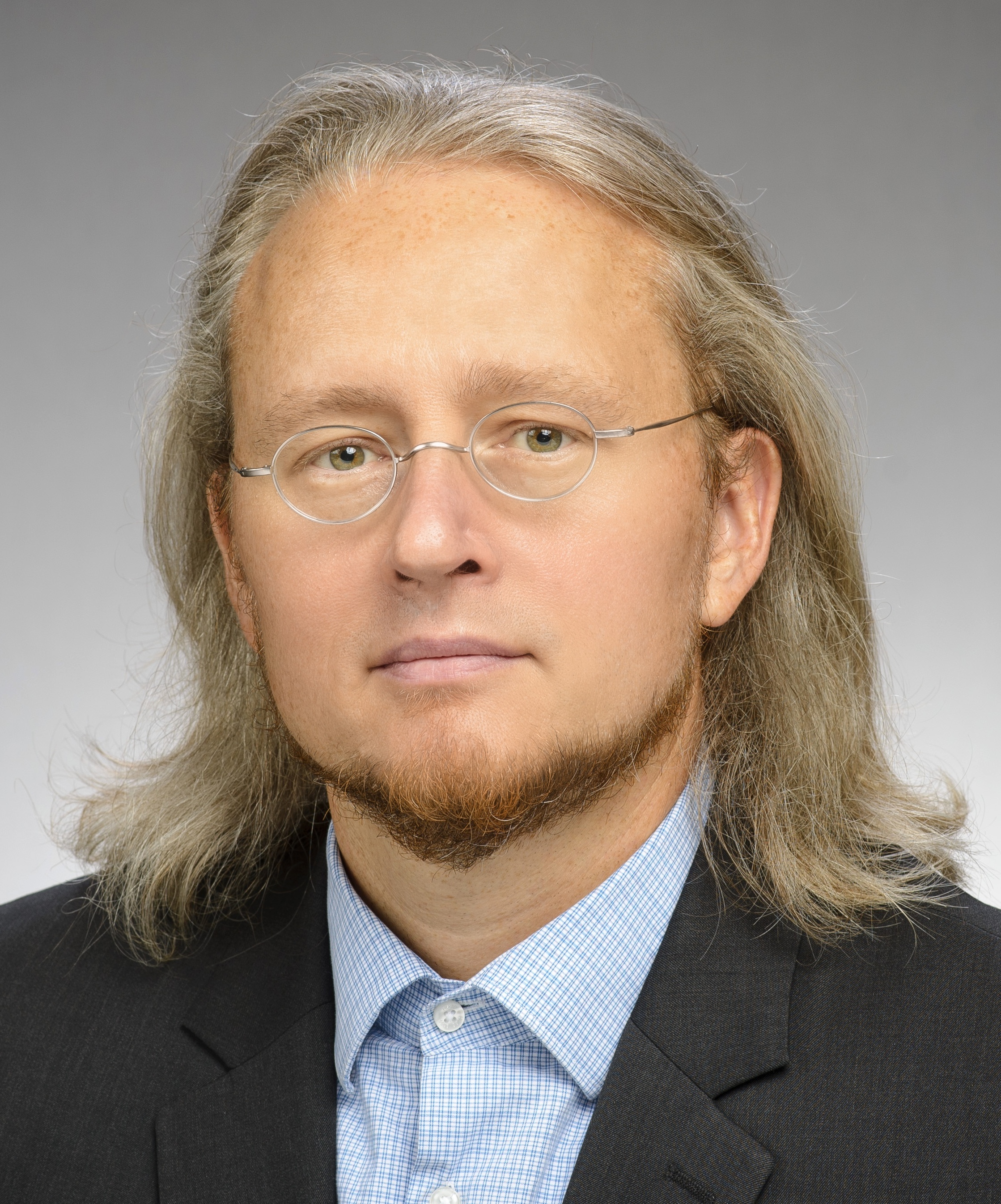 roy scranton head shot