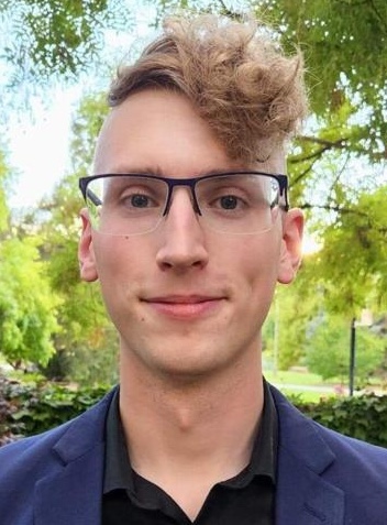 Sam McClung headshot