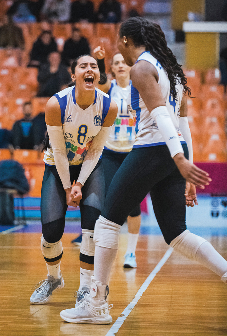 Tia Andaya reacts to a point