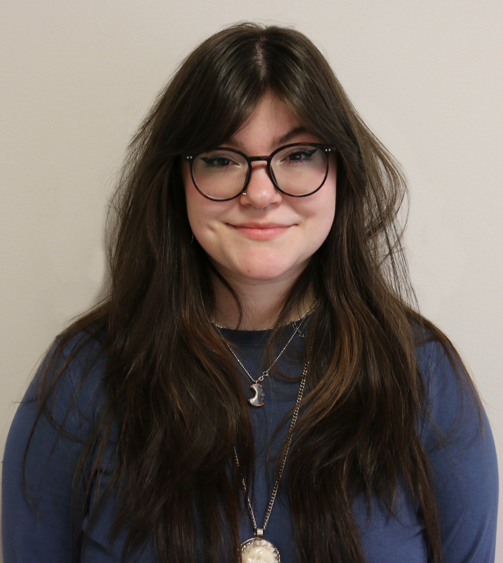 Headshot of Student ambassador Luna Redhawk