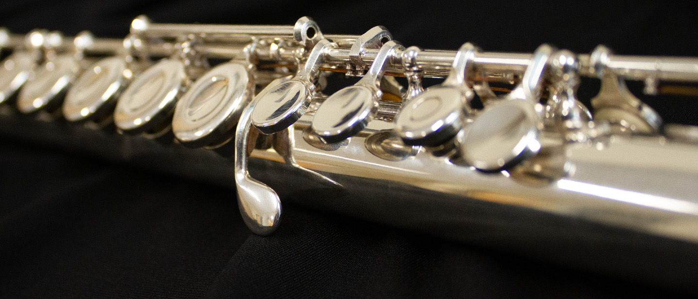 Close up image of a beautiful silver flute.