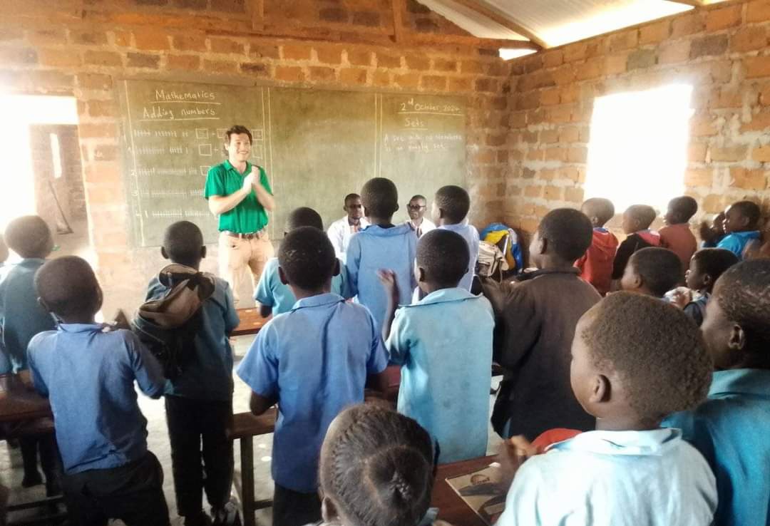 andrew-macdonald-teaching-zambia