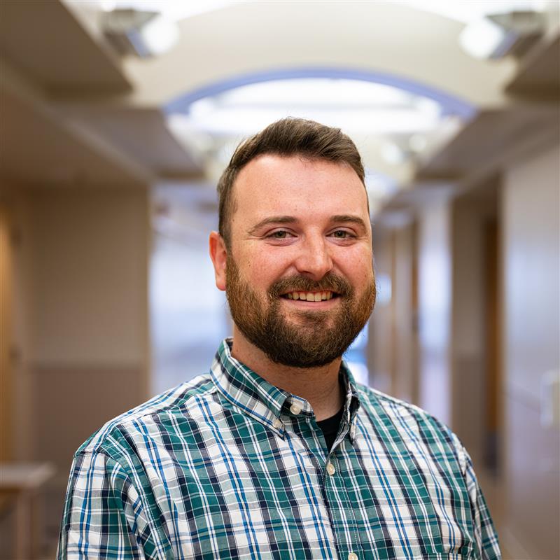 Eamon Mullins' Headshot