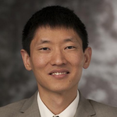 Dr. Ian Miller headshot